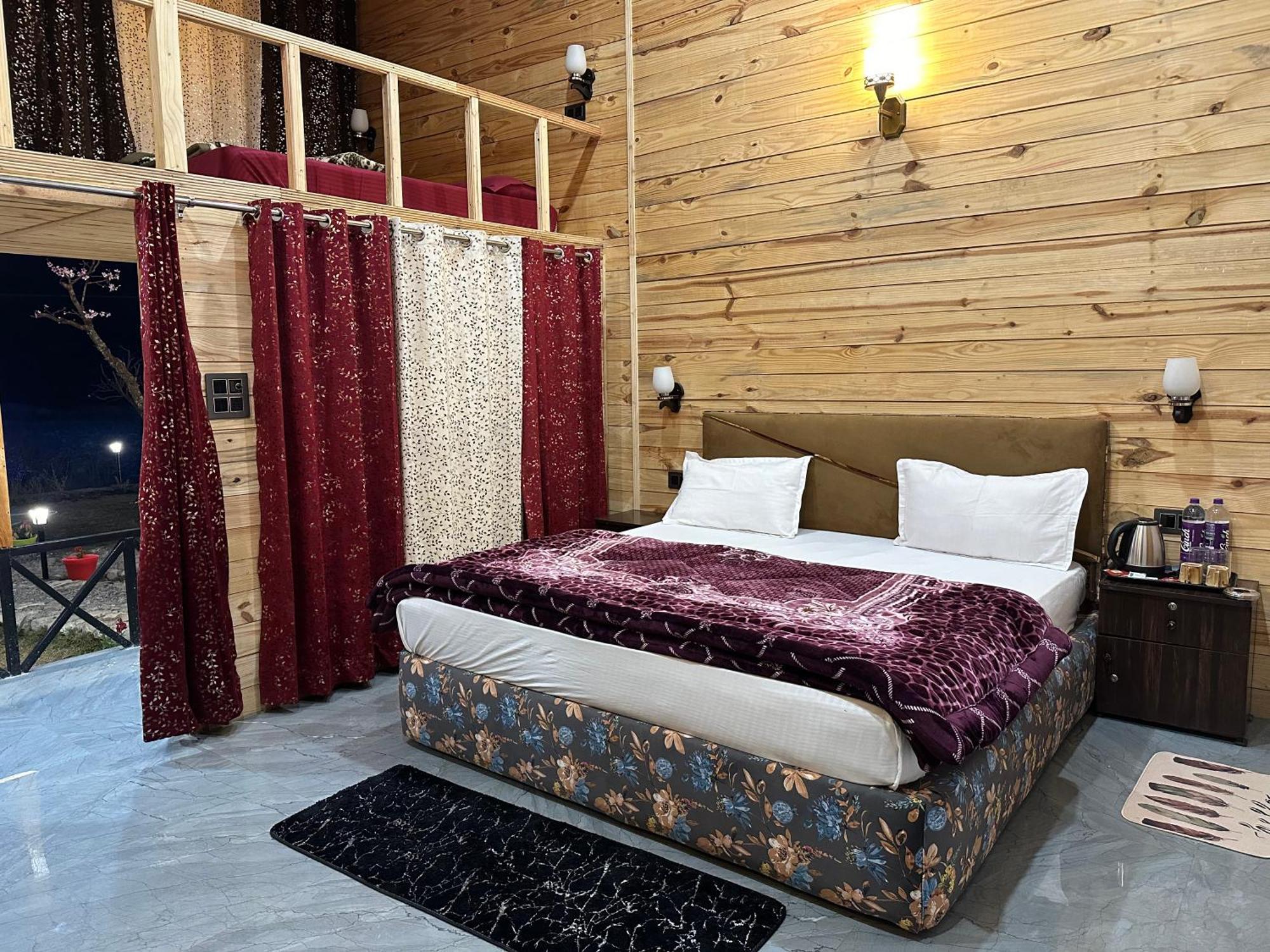Cabana Riverside Resort - Kainchi Dham Nainital Bagian luar foto