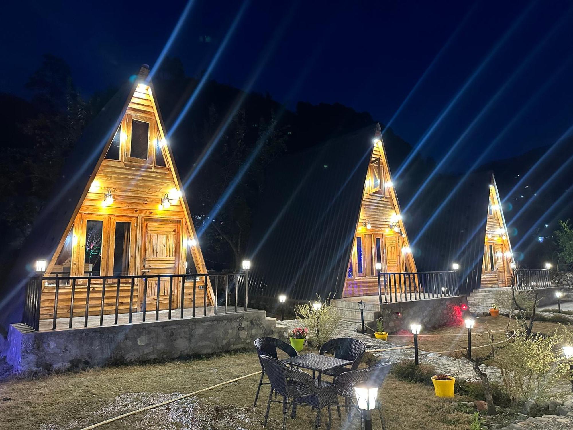 Cabana Riverside Resort - Kainchi Dham Nainital Bagian luar foto