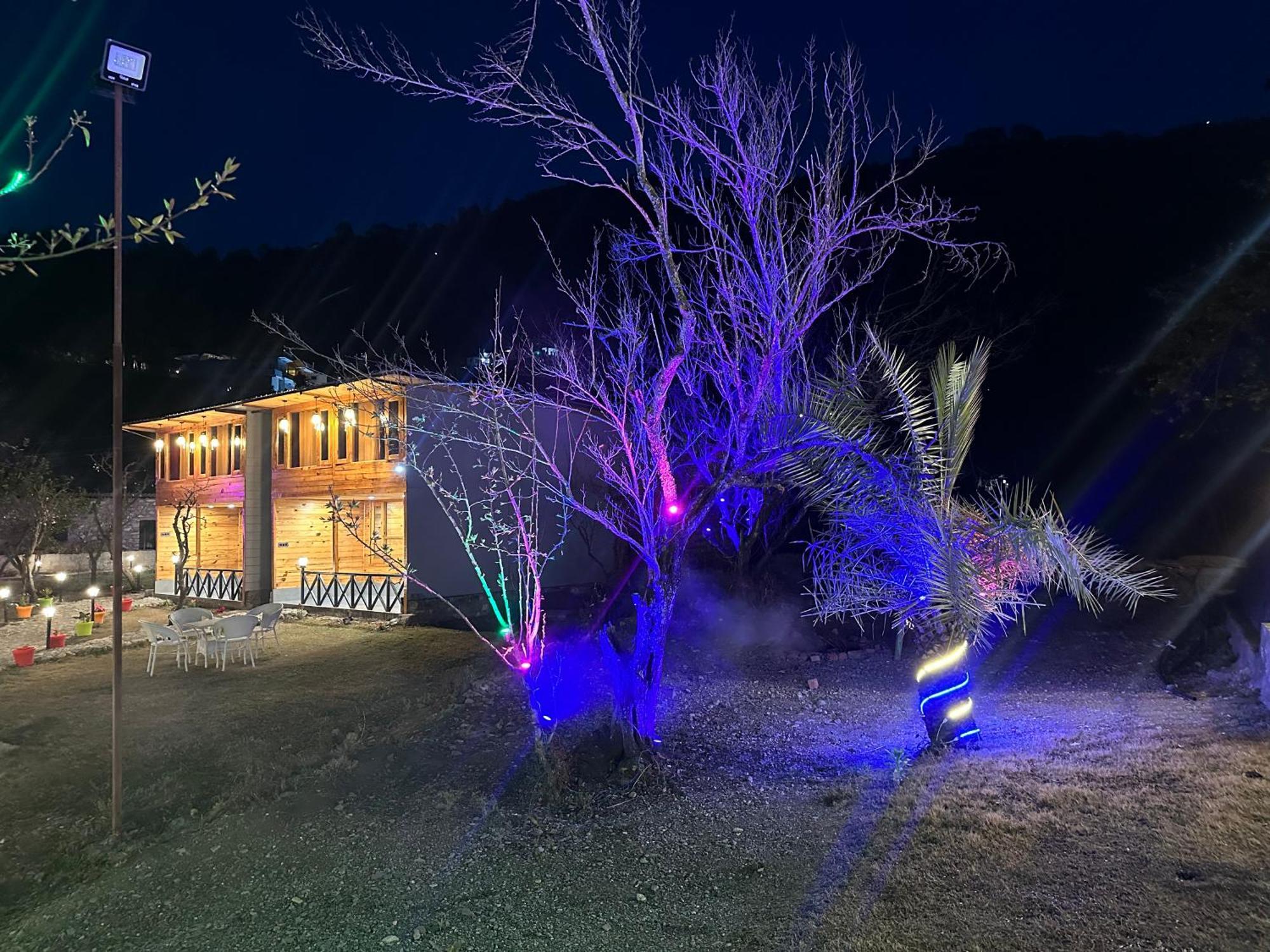 Cabana Riverside Resort - Kainchi Dham Nainital Bagian luar foto